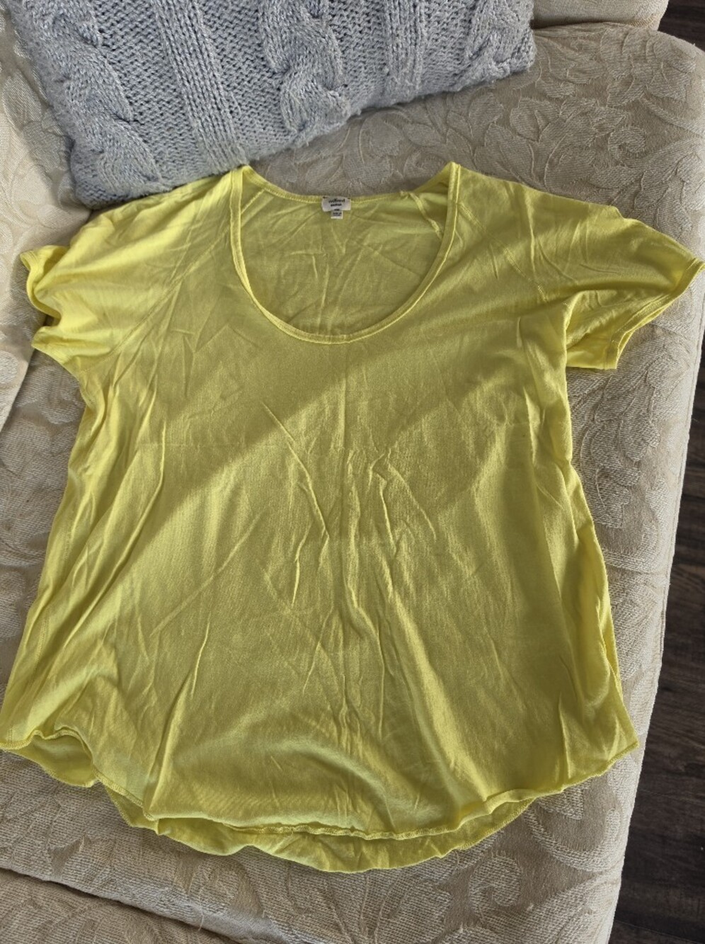 Wilfred Yellow Scoop Neck Women's Tee